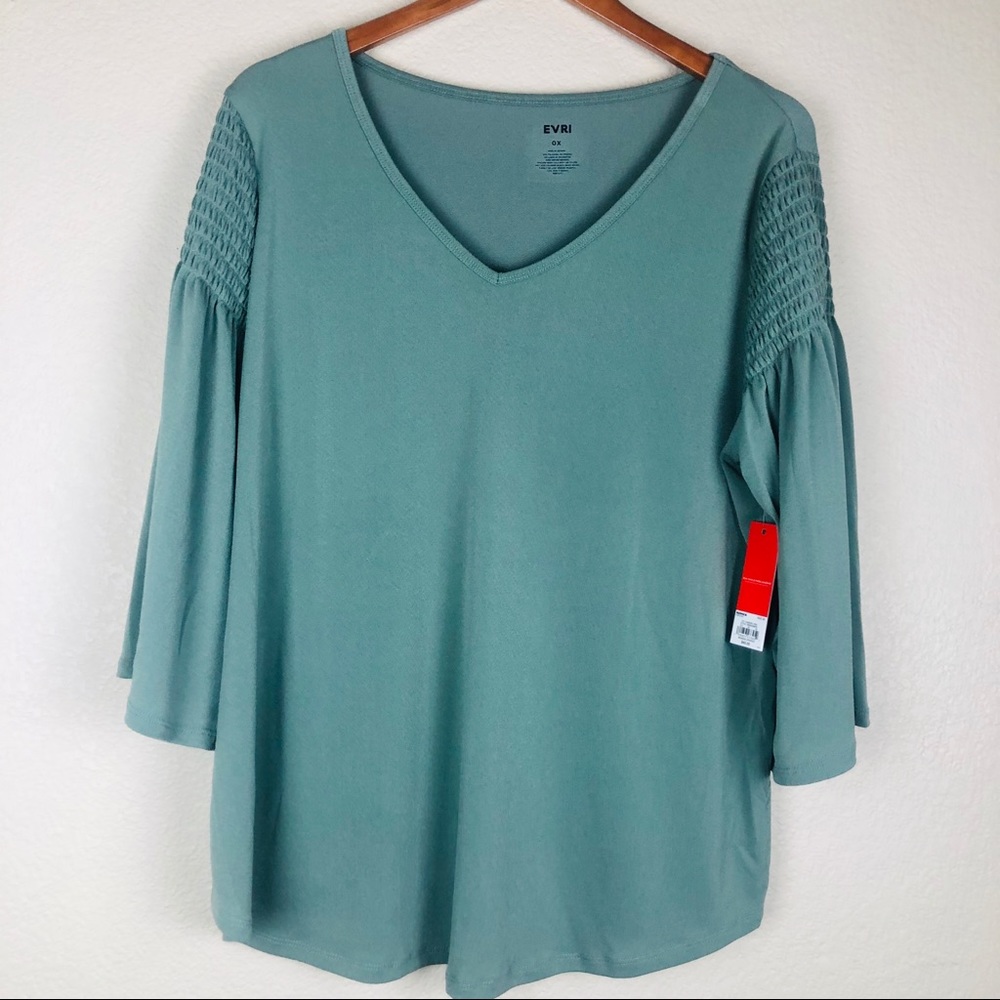 EVRI army green 3/4 sleeve top